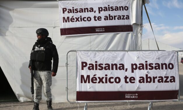 Lista la Carpa / Albergue que el Gobierno Federal instaló en la zona de ‘El Punto’