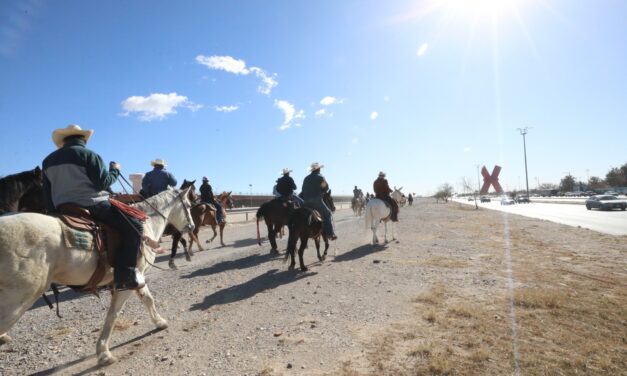 Realizaron cabalgata “Cruzadas por el Desierto”