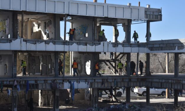 Desplegaron operativo de limpieza en edificio abandonado en El Chamizal