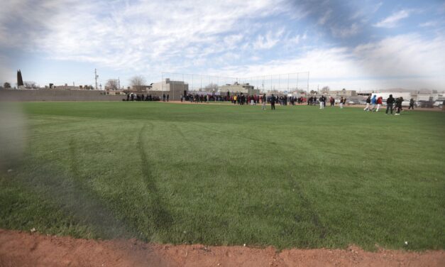 Listo el campo de Softball SNTE 8 como parte del Presupuesto Participativo