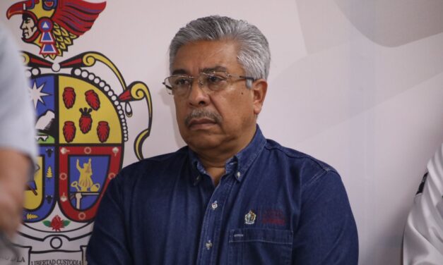 Multarán a vendedores de comida “chatarra” que estén afuera de las escuelas