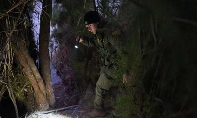 Admite el Pentágono que espía a cárteles en territorio nacional