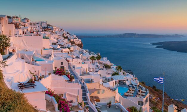 Declaran estado de emergencia en Santorini tras fuerte temblor en medio de días de actividad sísmica