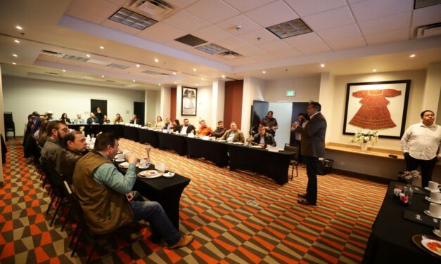 Propone Pérez Cuéllar a productores de Cuauhtémoc Plan de Desarrollo Regional