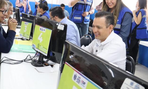 Registra Bonilla a abuelitos para beca del Programa Alimentario