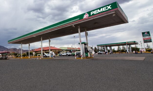 Baja IEPS en gasolina verde, pero sube en diésel a partir de mañana
