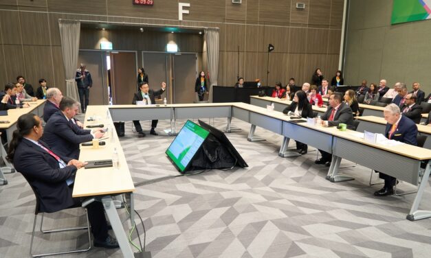 Promociona Cruz Pérez Cuéllar inversiones de Asia en Ciudad Juárez