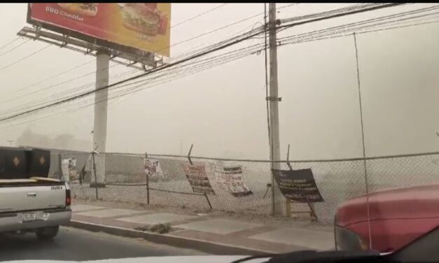 Solicitan a propietarios de predios reforzar mallas ciclónicas y retirar lonas publicitarias