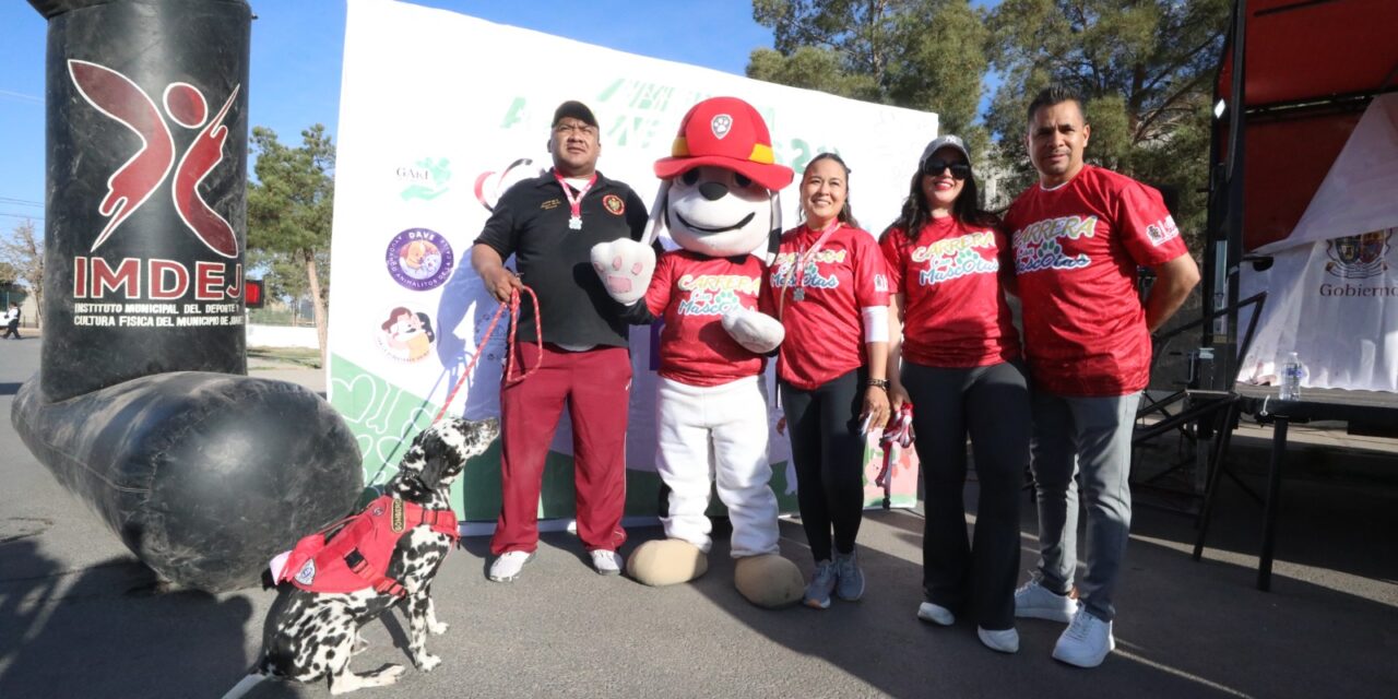 Participan cerca de 350 perritos en Segunda Carrera con Mascotas