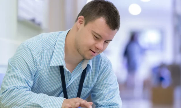 Trabajan en programa de capacitación laboral a personas con Síndrome de Down