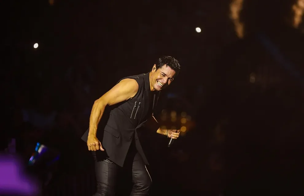 PETA pide a Chayanne cambiar el nombre de su canción “Torero” por “Bombero”