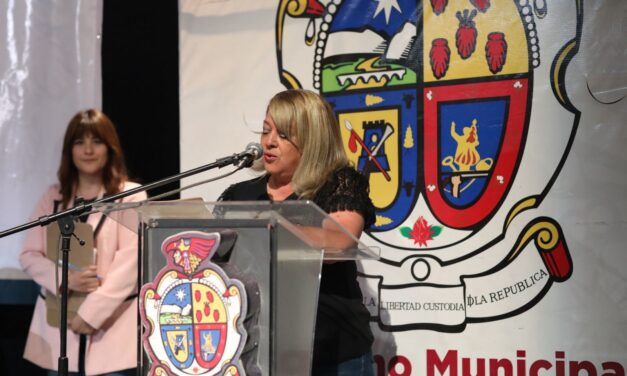 Entregan becas de Equidad Social a estudiantes de preescolar y primaria