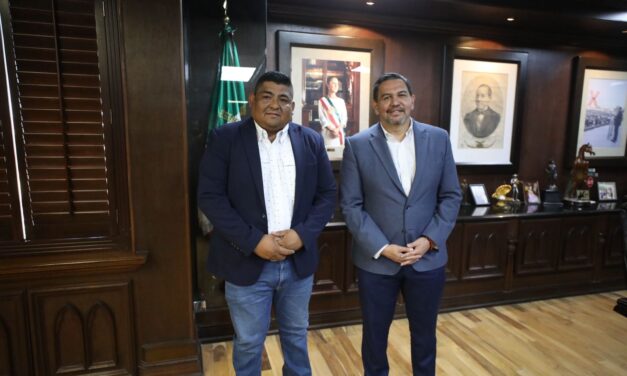 Alcalde de Jiménez visita al alcalde Cruz Pérez Cuéllar