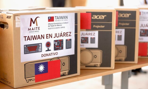 Taiwán dona computadoras y proyectores a escuelas públicas en Ciudad Juárez