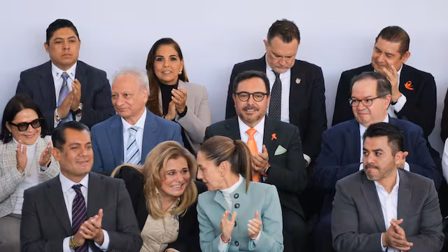 Acompaña Maru Campos a Sheinbaum en presentación del Plan México