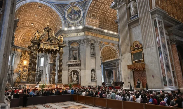 Miles despiden al Papa Francisco en la Basílica de San Pedro