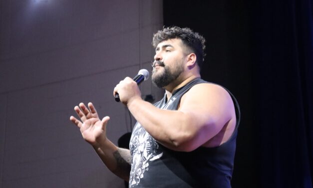 Jugadores de la NFL impulsan campamentos deportivos en Ciudad Juárez en busca de talento juvenil