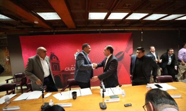 Encabeza alcalde Cruz Pérez Cuéllar primera sesión del Consejo Directivo de OMEJ