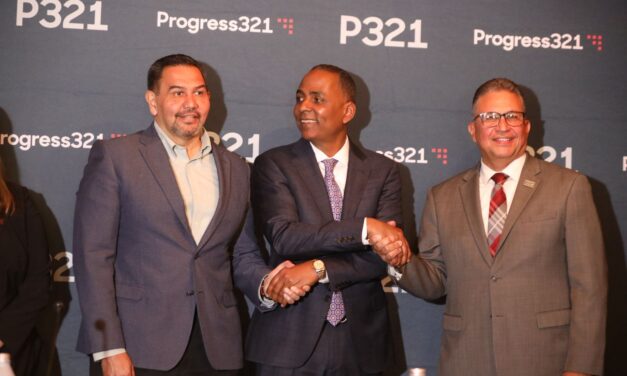 Alcaldes de Juárez, El Paso y Las Cruces reafirman compromiso de trabajo conjunto en panel fronterizo