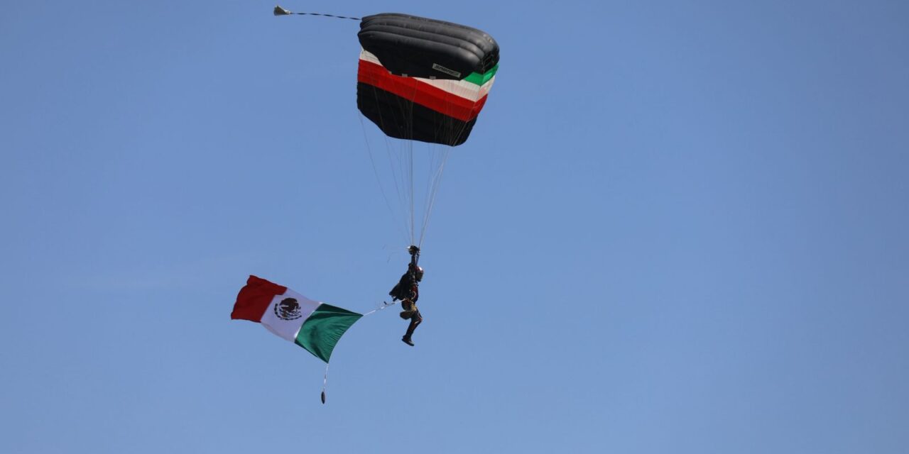 Más de 15 mil juarenses disfrutan del evento militar “La Gran Fuerza de México”