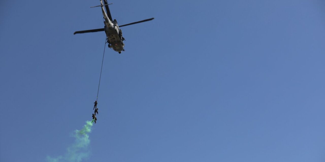 Más de 15 mil juarenses disfrutan del evento militar “La Gran Fuerza de México”
