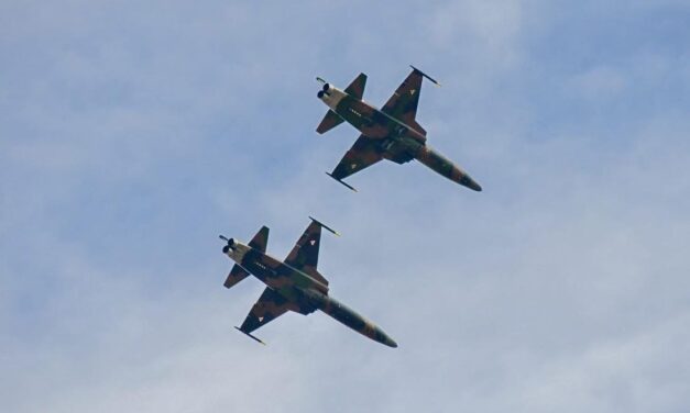 Informa Protección Civil sobre actividades aéreas de la SEDENA en el suroriente de la ciudad