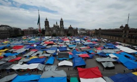 CNTE intensifica movilizaciones: protesta este lunes en la SEP, SHCP e INE