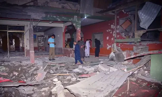 India y Pakistán intercambian ataques tras atentado en Cachemira