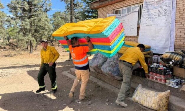 Refuerza Protección Civil a brigadistas forestales en Madera con equipo e insumos