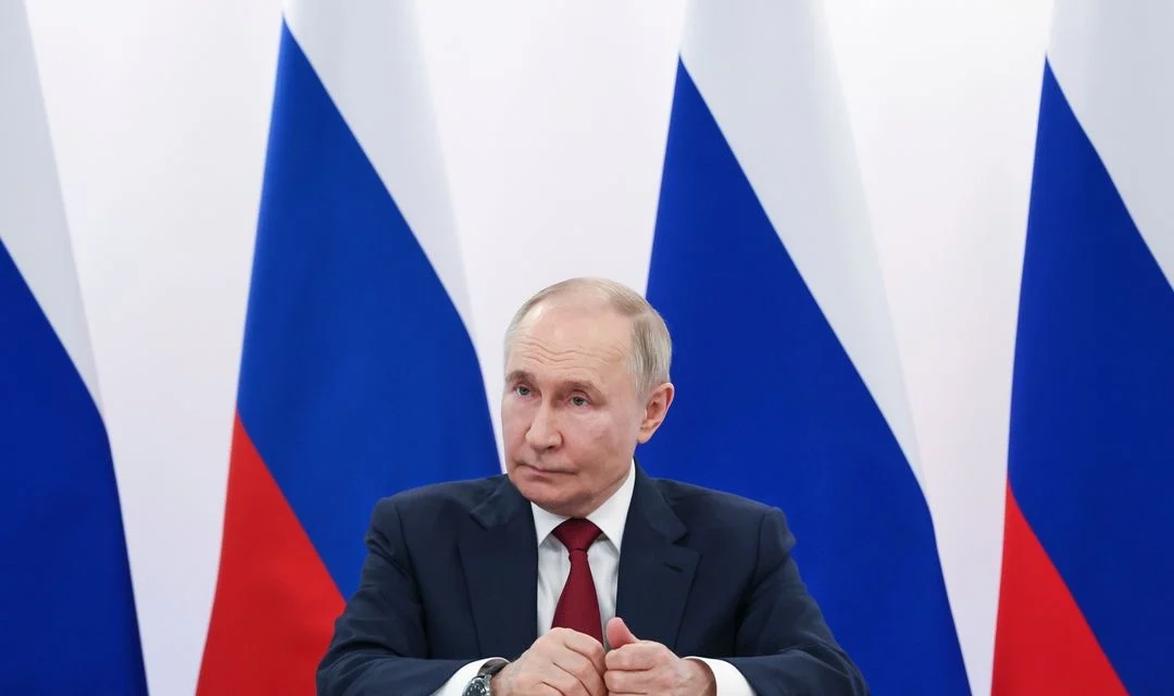 Putin y Trump dialogan sin acordar alto el fuego en Ucrania