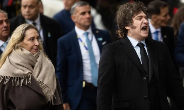Arzobispo argentino con mensaje directo a Milei: “nuestro país sangra por la marginación y el odio”