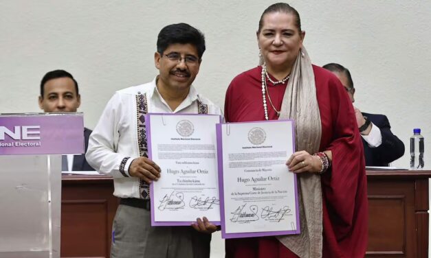 Hugo Aguilar recibe constancia como presidente electo de la nueva Suprema Corte: “Surgimos del pueblo y al pueblo rendiremos cuentas”