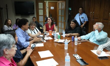 Estudiantes universitarios presentan propuestas de movilidad urbana ante regidores