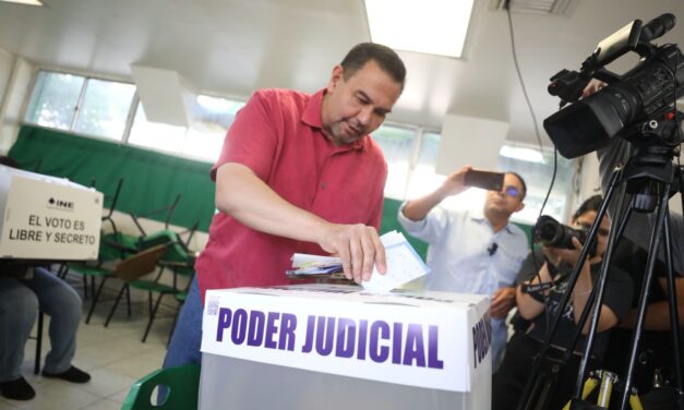 Participa Presidente Municipal en histórica jornada de votación judicial en Ciudad Juárez