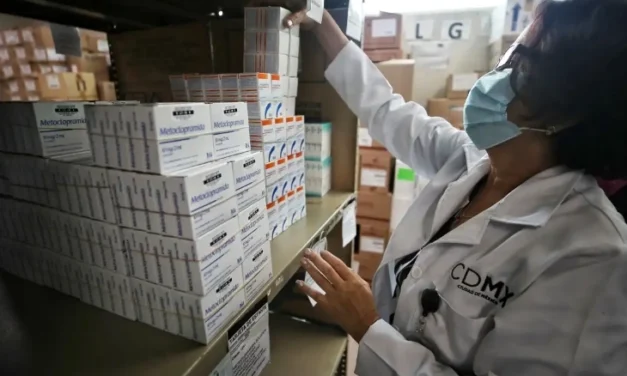 Gobierno federal impulsa inversión nacional en industria farmacéutica y dispositivos médicos