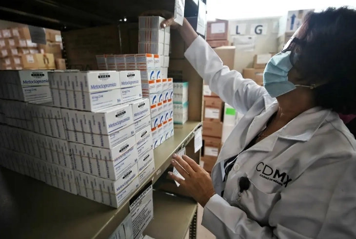 Gobierno federal impulsa inversión nacional en industria farmacéutica y dispositivos médicos