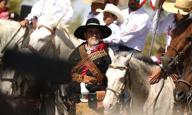 Así inició la XXX Cabalgata Villista encabezada por el alcalde de Cd. Juárez