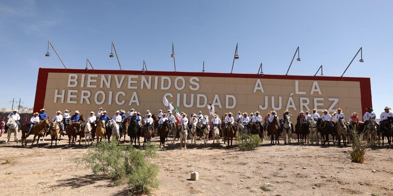 Así inició la XXX Cabalgata Villista encabezada por el alcalde de Cd. Juárez