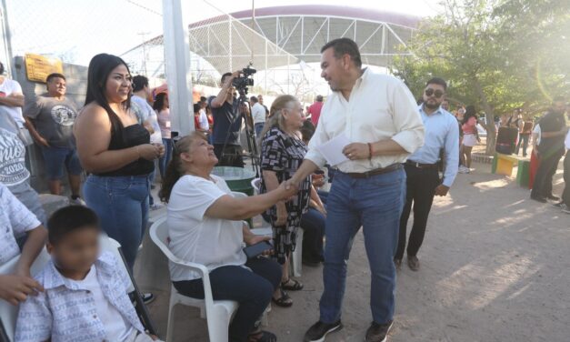 Entrega Cruz Pérez Cuéllar rehabilitación del parque El Encanto en Infonavit Salvárcar