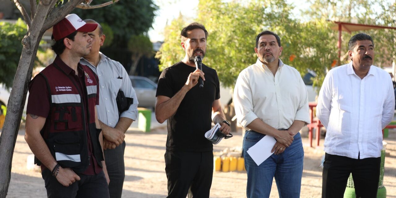 Entrega Cruz Pérez Cuéllar rehabilitación del parque El Encanto en Infonavit Salvárcar