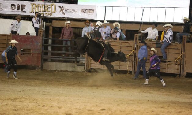 Celebran con éxito el “Rodeo con Causa” a beneficio de estancias infantiles del DIF Municipal