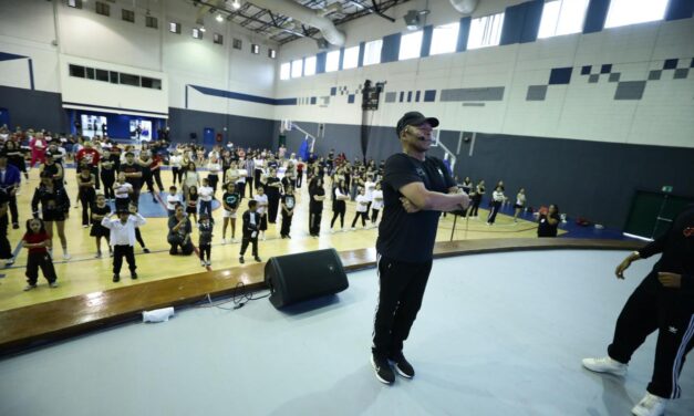El coreógrafo de Michael Jackson, Lavelle Smith Jr., imparte master class en Ciudad Juárez