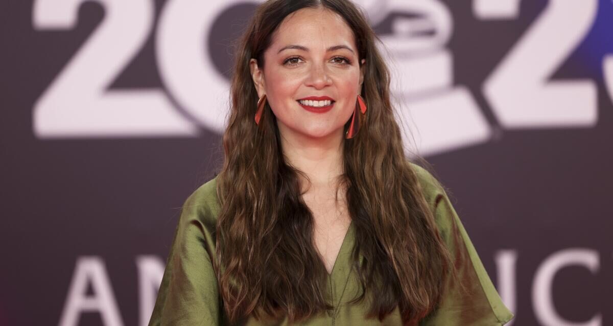Natalia Lafourcade va a ser mamá