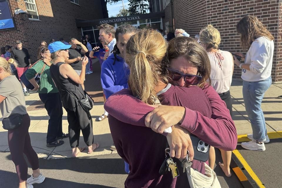 Horror en Minneapolis: tiroteo en escuela católica deja 2 niños muertos y 17 heridos en plena misa
