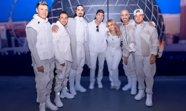 Marco Antonio Solís ‘El Buki’ disfruta show de los Backstreet Boys en The Sphere de Las Vegas