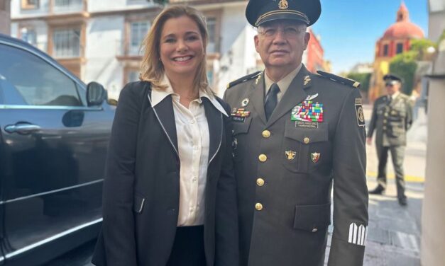 Maru Campos se reúne con secretario de la Defensa