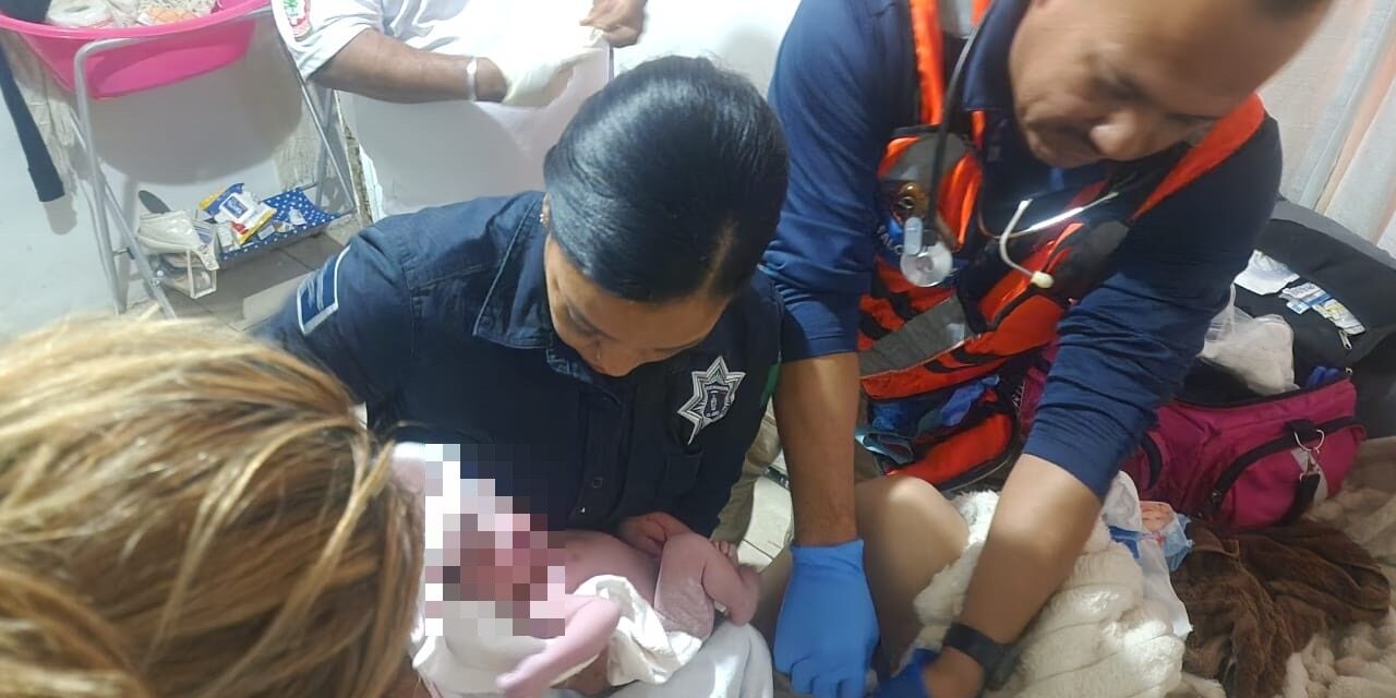 Policías Municipales asisten exitosamente parto en la colonia Hidalgo; madre e hija se encuentran en perfecto estado