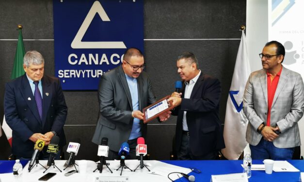 Firman ICHEA y CANACO convenio para combatir rezago educativo en Ciudad Juárez