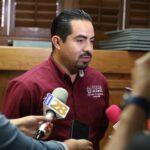 Expide Regulación Comercial 40 permisos para para venta de artículos patrios