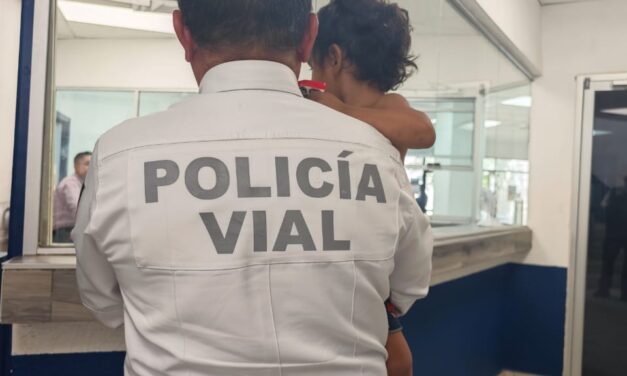 Resguardan policías viales a menor de edad